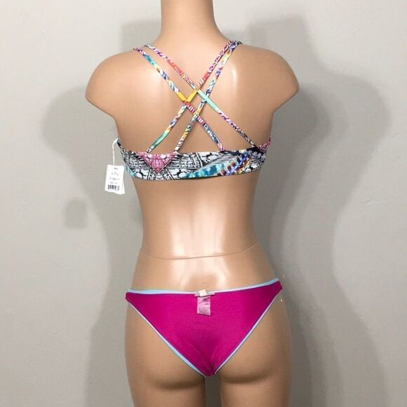 PILYQ multicolored reversible bikini set. NWT - Picture 5 of 16
